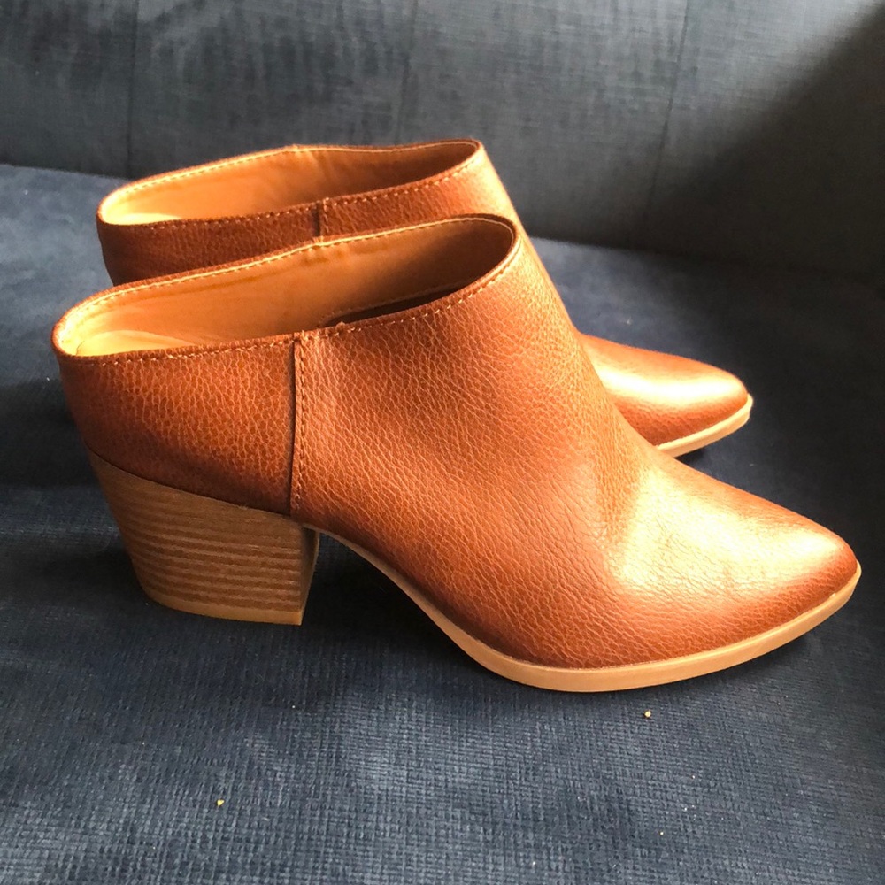 Brown leather mules